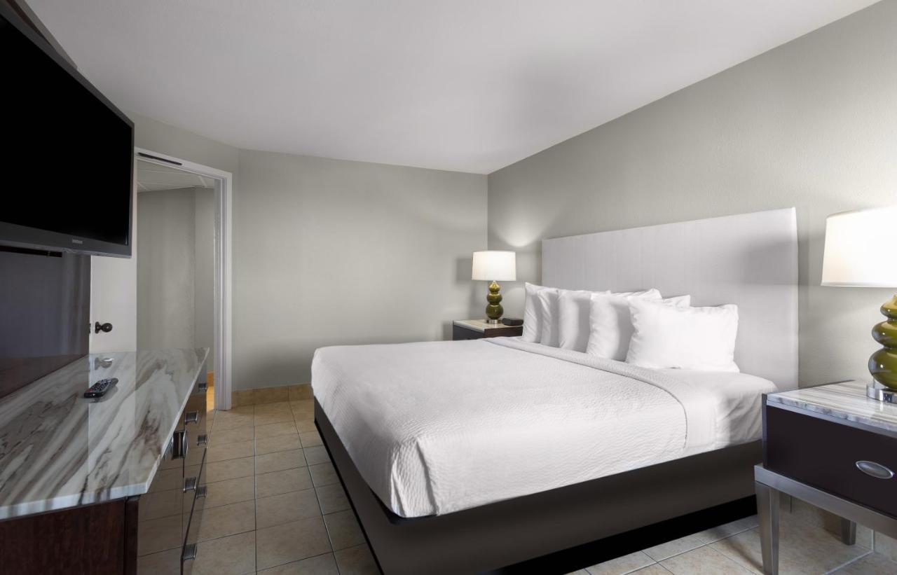 Hotel Blue Миртъл Бийч Екстериор снимка